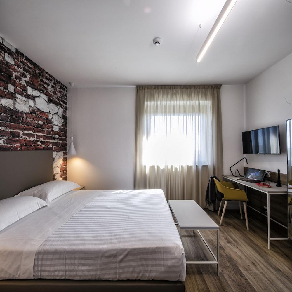 Best Western Hotel Corsi Torrimpietra Luaran gambar